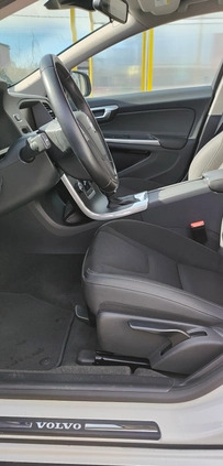 Volvo V60 cena 63900 przebieg: 149500, rok produkcji 2018 z Częstochowa małe 436